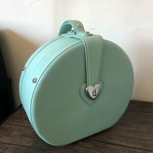 Vintage Y2K Juicy Couture Train Case Cosmetic Bag Travel Purse Round Tiffany VTG